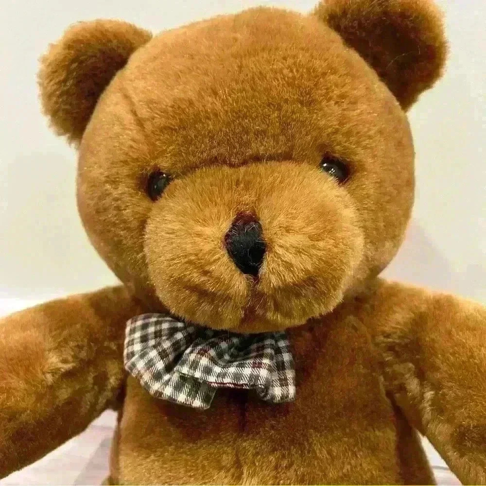 Vintage 1985 Stuffed Teddy Bear Plush Love Land Windsor Toys Bow Tie Large 18” - Picture 7 of 7